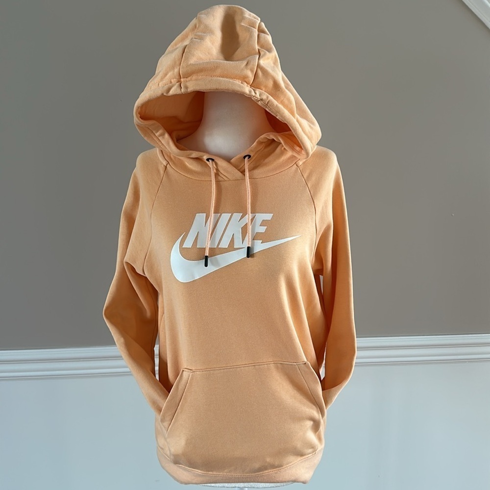 Nike Women’s Peach Hoodie size Xs